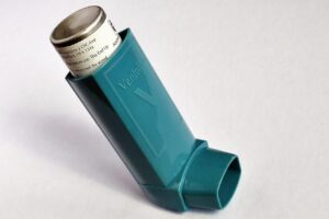 asthma, ventolin, breathe, inhaler, medication, health, illness, medical, minor, disorder, asthmatic, blue, allergic, bronchodilator, respiratory, wheeze, wheezing, allergy, bronchitis, lungs, breathing, spray, cough, puff, breatlessness, salbutamol, healthcare
